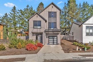 15387 SE Hawthorne Mdws St, Portland, OR 97236