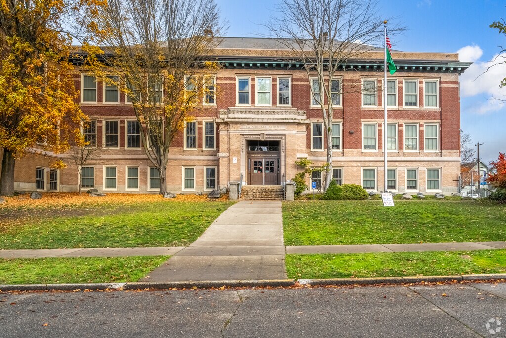 Welcome to McDonald International School.