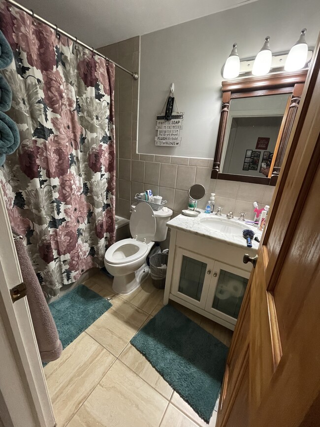 412 Sommerville Plaza unit 1, Yonkers, NY 10703 - photo 3