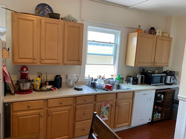 51 Ibbetson St unit 3, Somerville, MA 02143 - photo 4