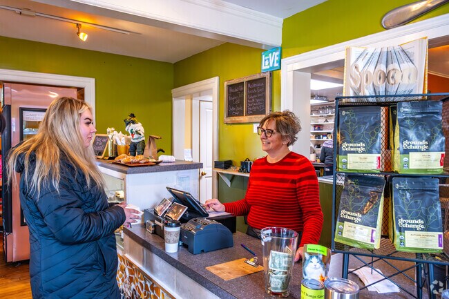 Menominee's Serving Spoon is the perfect place for delicous food and great coffee.