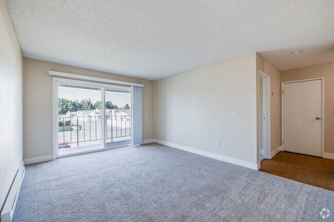 1BR, 1BA - 570SF - Living Room