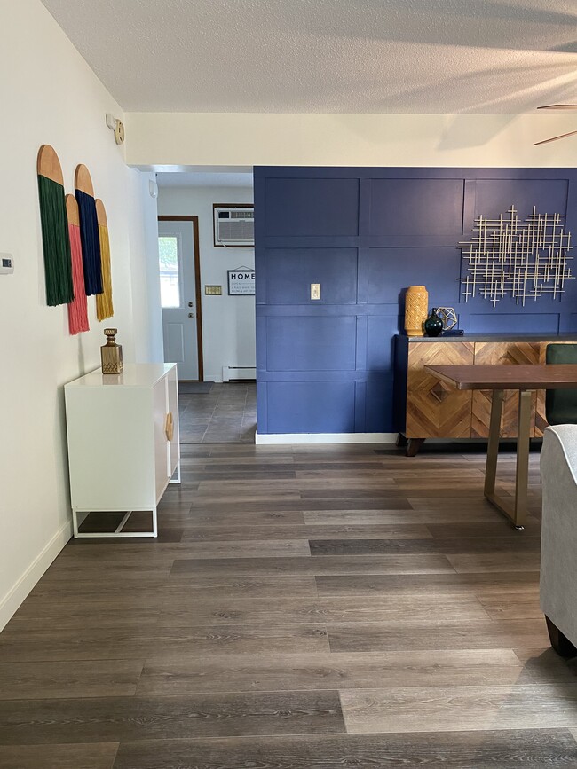 1475 Sheldon St unit Como Park, Saint Paul, MN 55108 - photo 5