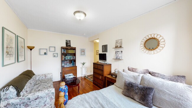 140 Columbia St unit 3, Brookline, MA 02446 - photo 4