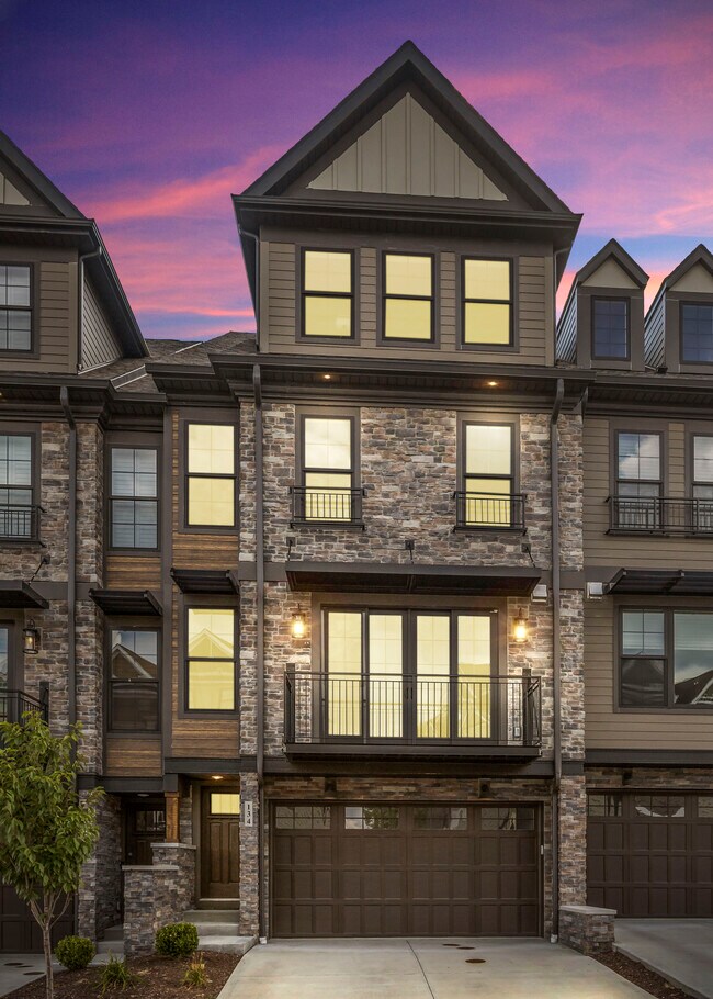 134 Enclave Dr, Seven Fields, PA 16046