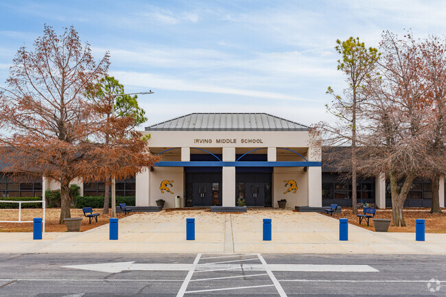 Irving Middle School provides education in the neighborhood of Southeast Norman.