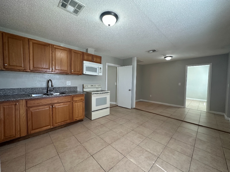 2536 N Carroll St unit A`, North Las Vegas, NV 89030 - photo 1