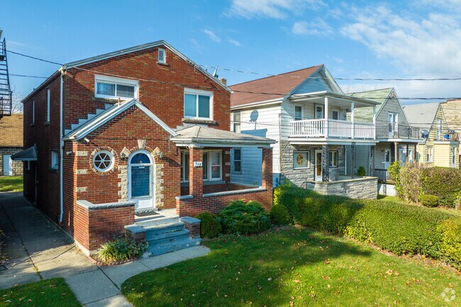 The average housing value in Niagara Falls is $126,000.