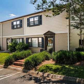 240 Village Crossing Ln, Winston-Salem, NC 27104