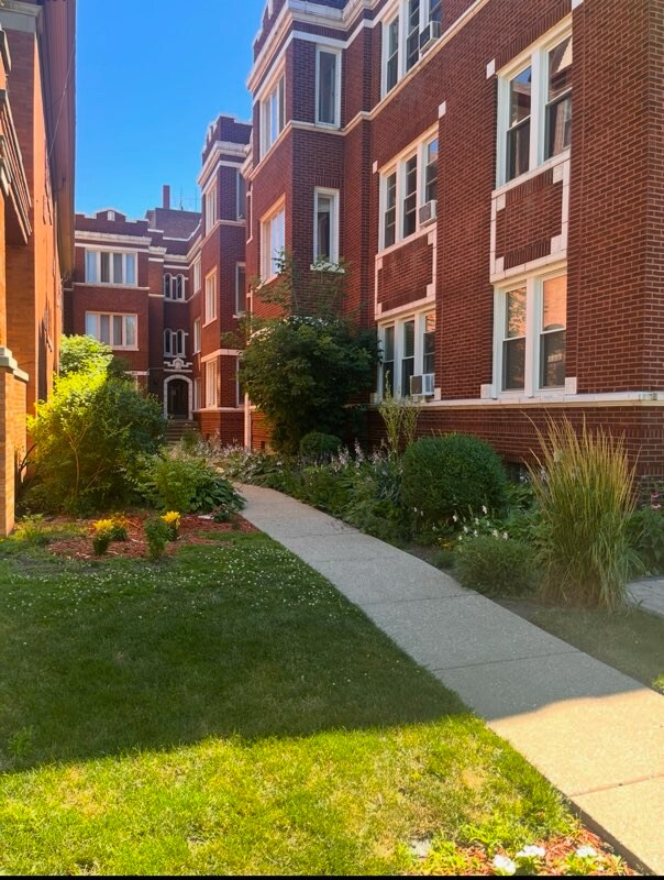715 Washington Blvd Unit 1C, Oak Park, IL 60302