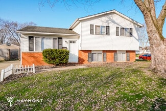 2755 Glenbriar St, Columbus, OH 43232