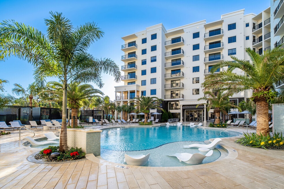 Manor Riverside, Tampa, FL 33607 - photo 1