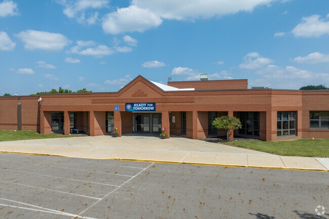 Alton Darby Elementary School is located at 2730 Alton Darby Creek Road.