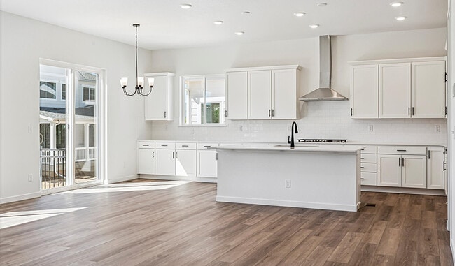 2590 W Bitterroot Place, Highlands Ranch, CO 80129 - photo 4