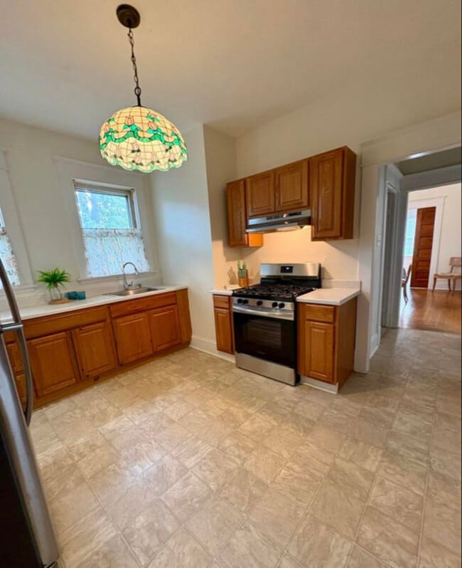 1 Magnolia Terrace Unit 2, Albany, NY 12209