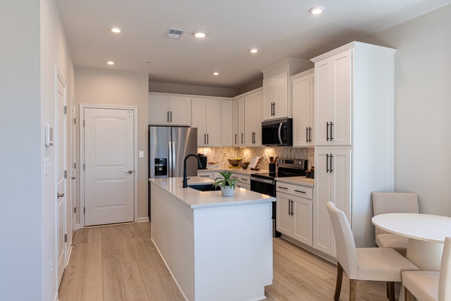 Gathering at Lakeview - Gatherings® at Lakeview, Reisterstown, MD 21136 - photo 4