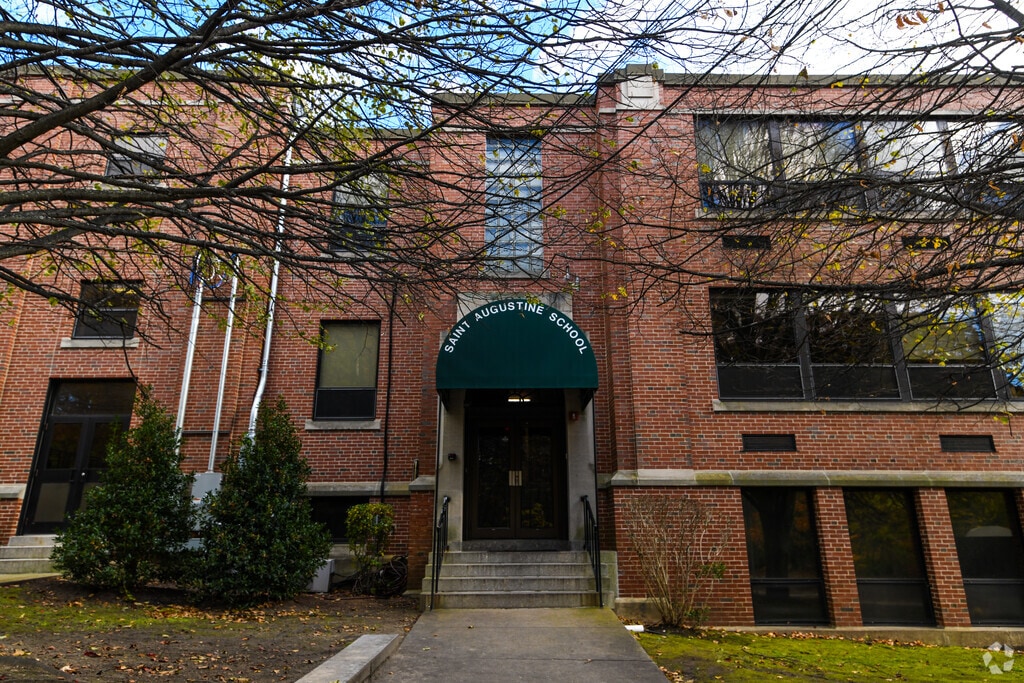 St. Augustine School provides education in the neighborhood of 
Mount Pleasant.