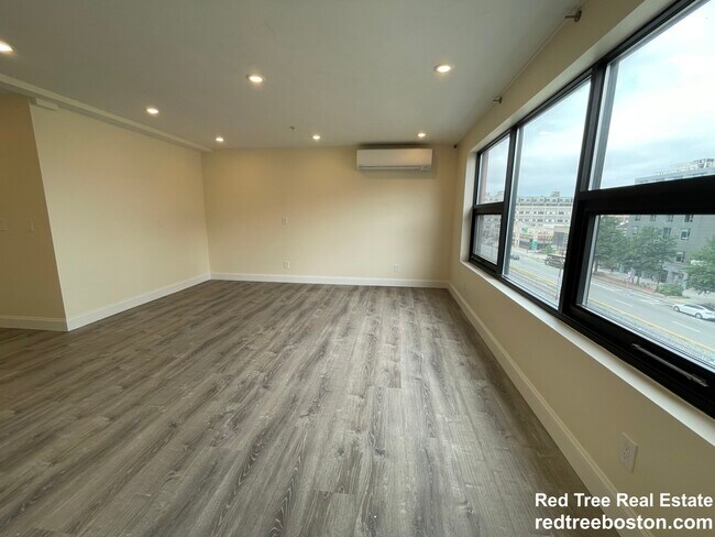 1022 Commonwealth Ave, Boston, MA 02215 - photo 3