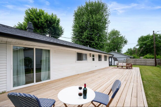 3864 Esquire Ct, Indianapolis, IN 46226 - photo 5