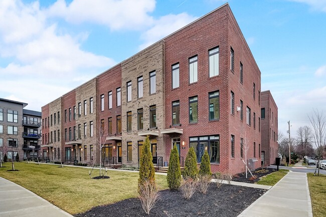 506 Riverfront Ln, Columbus, OH 43201 - photo 3