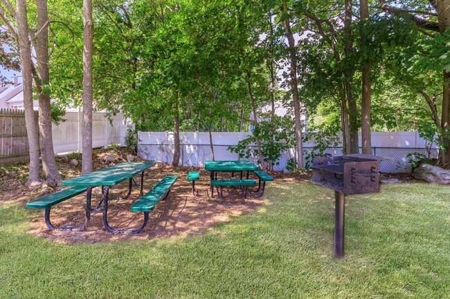 Groton Towers, Groton, CT 06340 - photo 7