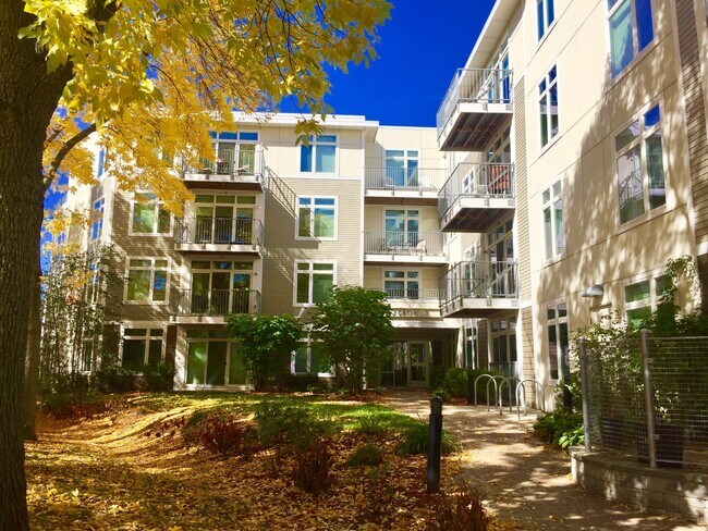 6 Cameron Ave unit 1, Cambridge, MA 02140 - photo 5