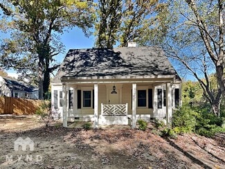 3203 Whitaker Ct NW, Winston-Salem, NC 27106