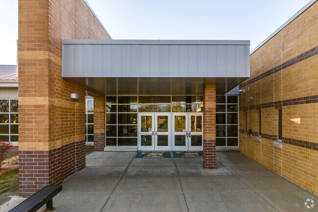 A new facility opened for the school community in 2006 at 5642 Rosehill.