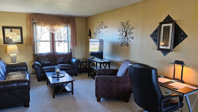 1908 Refset Dr, Janesville, WI 53545 - photo 2