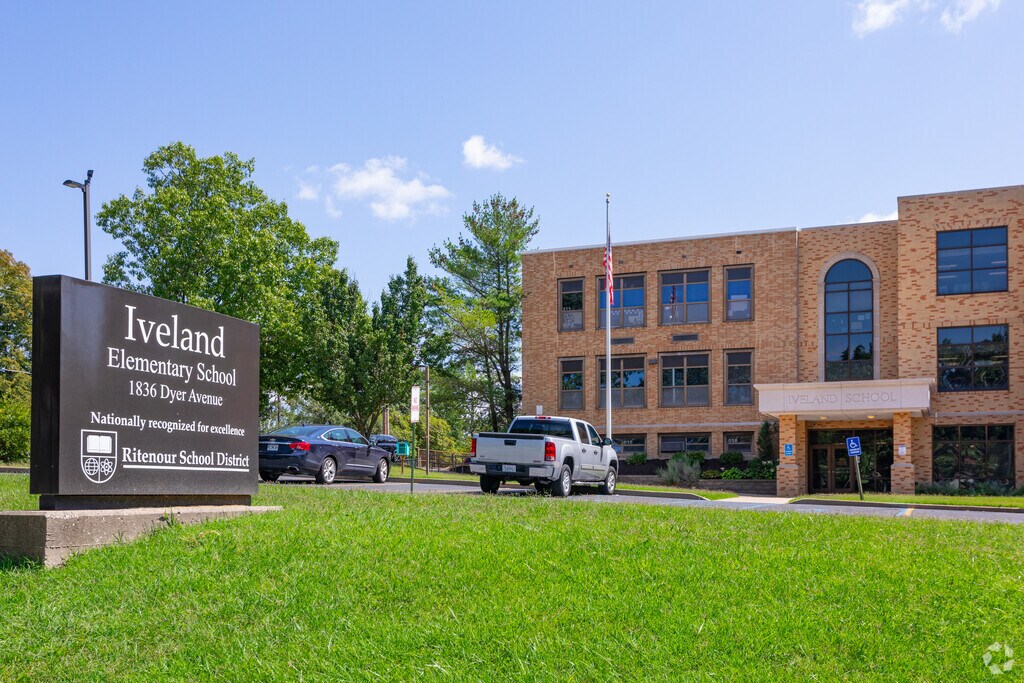 Iveland Elementary School is a public school located in St Louis.