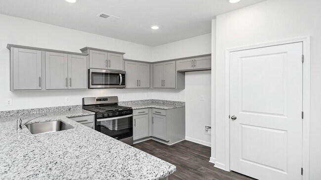 105 Hunters Branch Dr unit 36205908, Hopkins, SC 29061 - photo 7