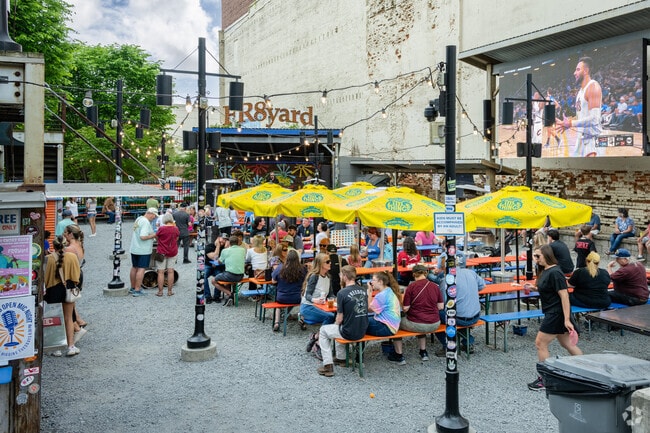 Fr8yard is a popular dining option in downtown Spartanburg near Park Hills.