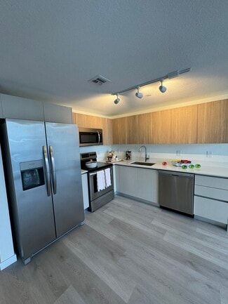 7877 NW 105th Ave Unit S2, Doral, FL 33178