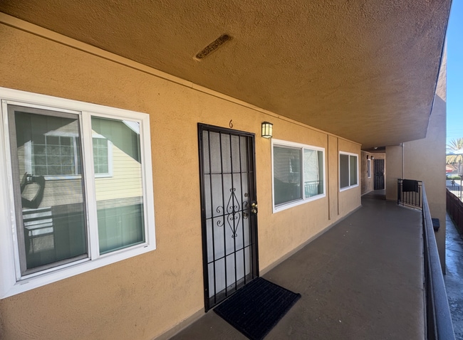 951 Locust Ave unit 7, Long Beach, CA 90813 - photo 5