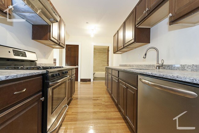 35 Henshaw St unit 1, Boston, MA 02135 - photo 3