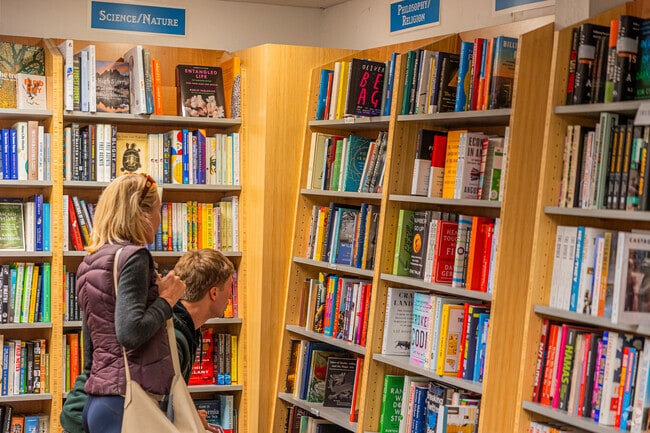 Bookshops on nearby Clement Street draw Jordan Park/Laurel Heights readers.