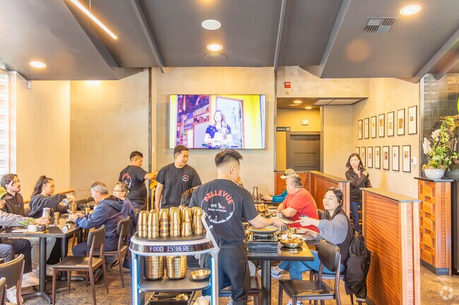 At Daeho Bellevue in Eastgate, folks love to share their dining experience with their friends.