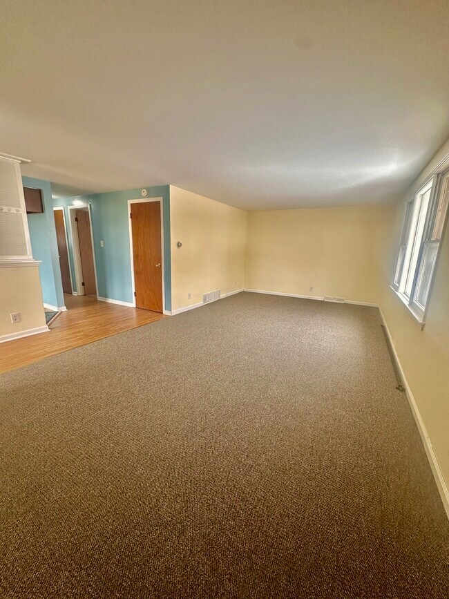 48 S Bellevue Ave unit 2, Depew, NY 14043 - photo 4