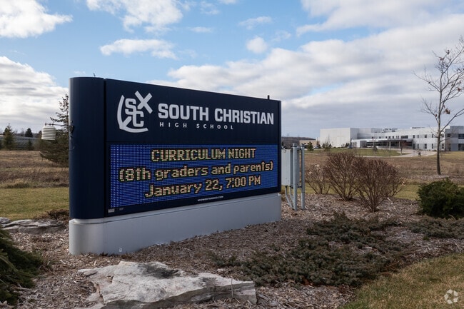 South Christian High School, Sign.