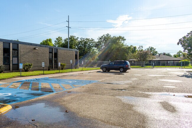 Your kids will enjoy learning in the inspiring atmosphere of R. F. Wilson Elementary School.