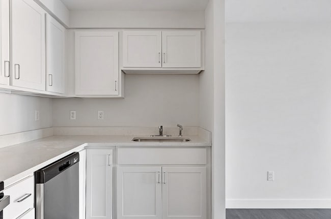 36 Farmington Rd, Rochester, NH 03867 - photo 4