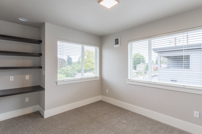 1410 NW 20th St unit 102, Corvallis, OR 97330 - photo 6