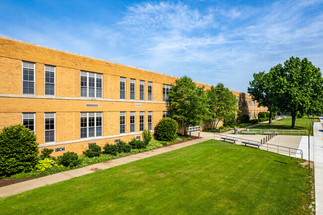 Green space surrounds Jefferson Middle School.