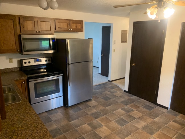 2215 9th Ave unit . B, Helena, MT 59601 - photo 3