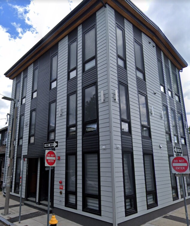 157 W 9th St unit 1, Boston, MA 02127 - photo 2