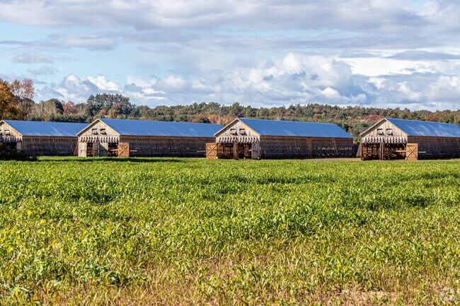 Throughout the 1800s, Somers' industry primarily consisted of saw- and gristmills, and the Somersville Manufacturing Company produced woolen textiles in the town until 1970.