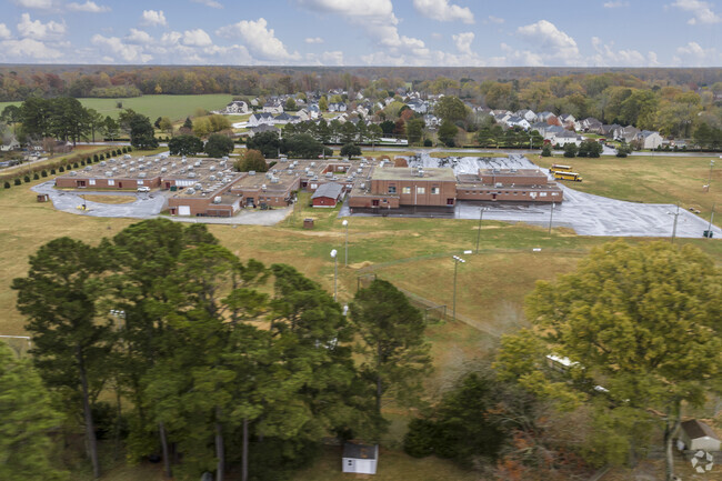 John Yeates Middle School empowers through diverse, engaging education.