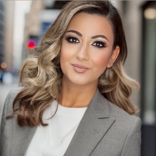 Real Estate Agents in 48323