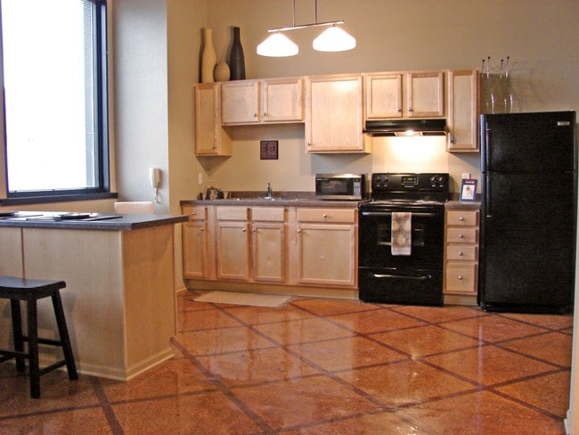 Commerce Building Apartments, Saint Paul, MN 55101 - photo 7