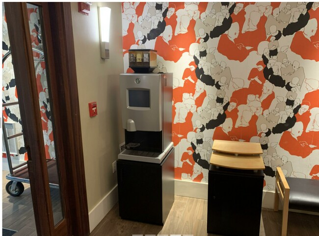 105 Jersey St unit 403, Boston, MA 02215 - photo 3